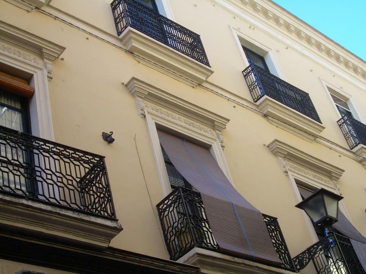 Escapada Romantica, 2 Pax, Centro Historico Севилья Экстерьер фото